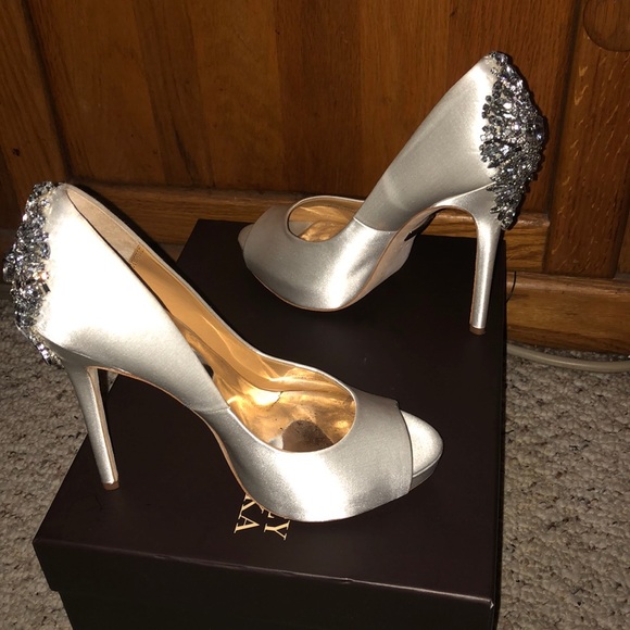 Badgley Mischka Shoes - White Kiara Badgley Mischka